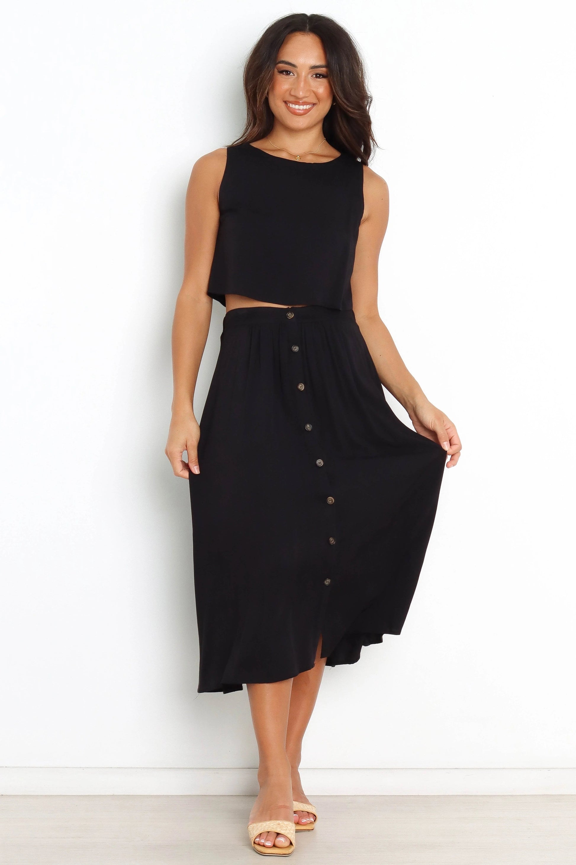 Ava Relaxed Crop Top – Black