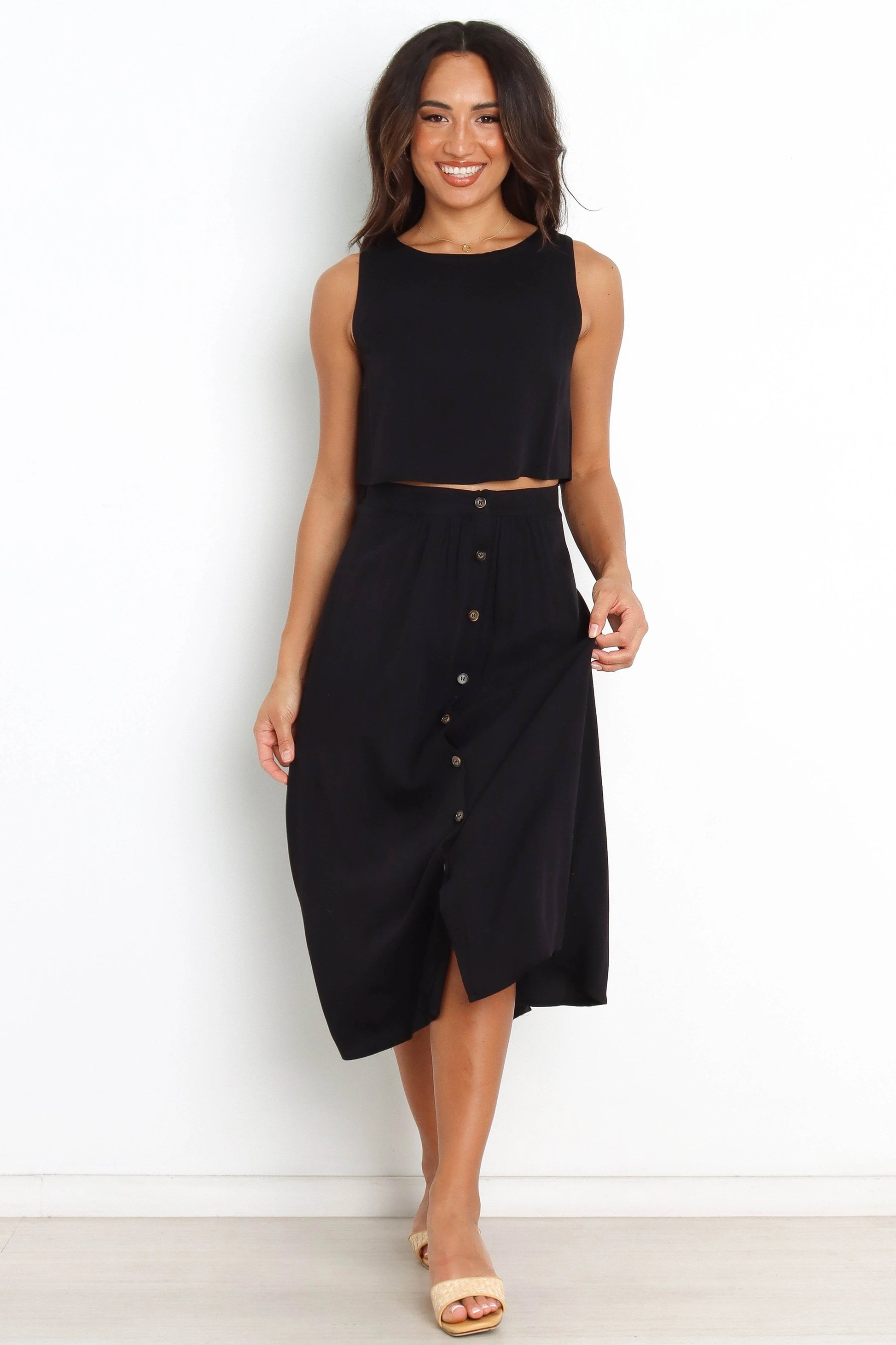 Ava Relaxed Crop Top – Black